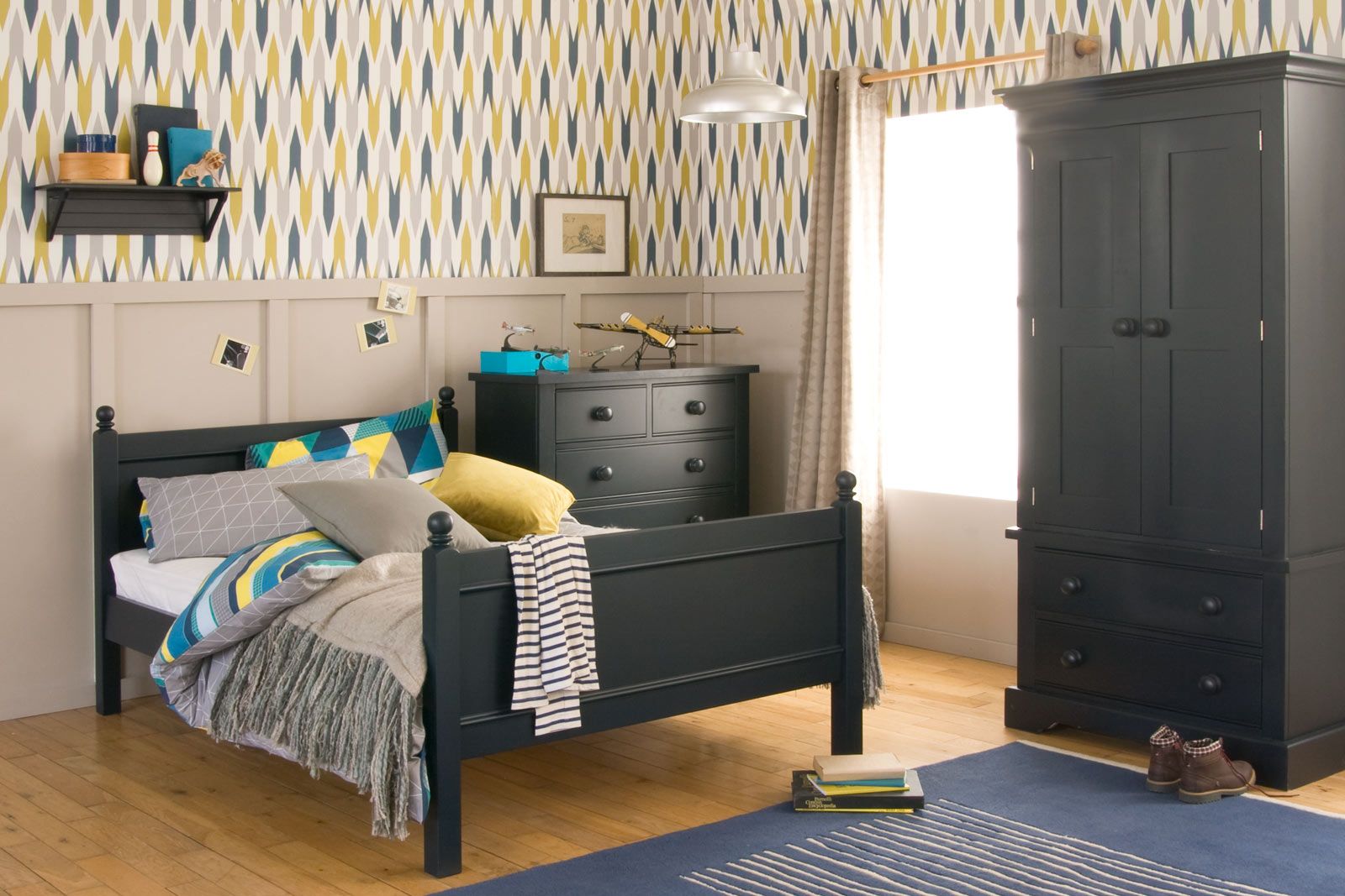 Fargo Small Double Bed in Painswick Blue