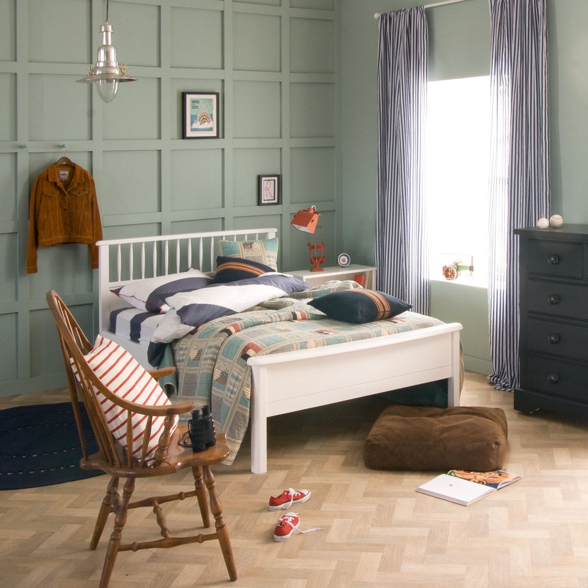 Bowood Small Double Bed with Low Footboard in Pure White