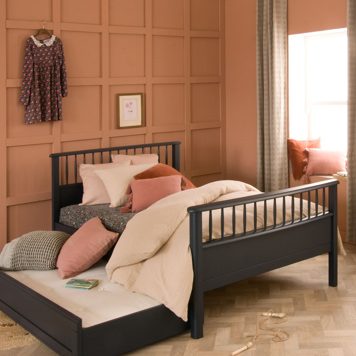Bowood Small Double Bed with Trundle in Painswick Blue