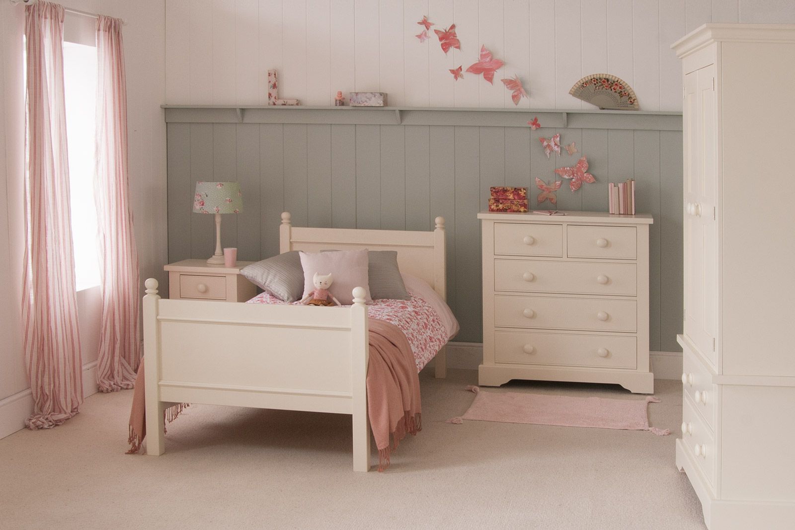 Fargo Single bed in Ivory White